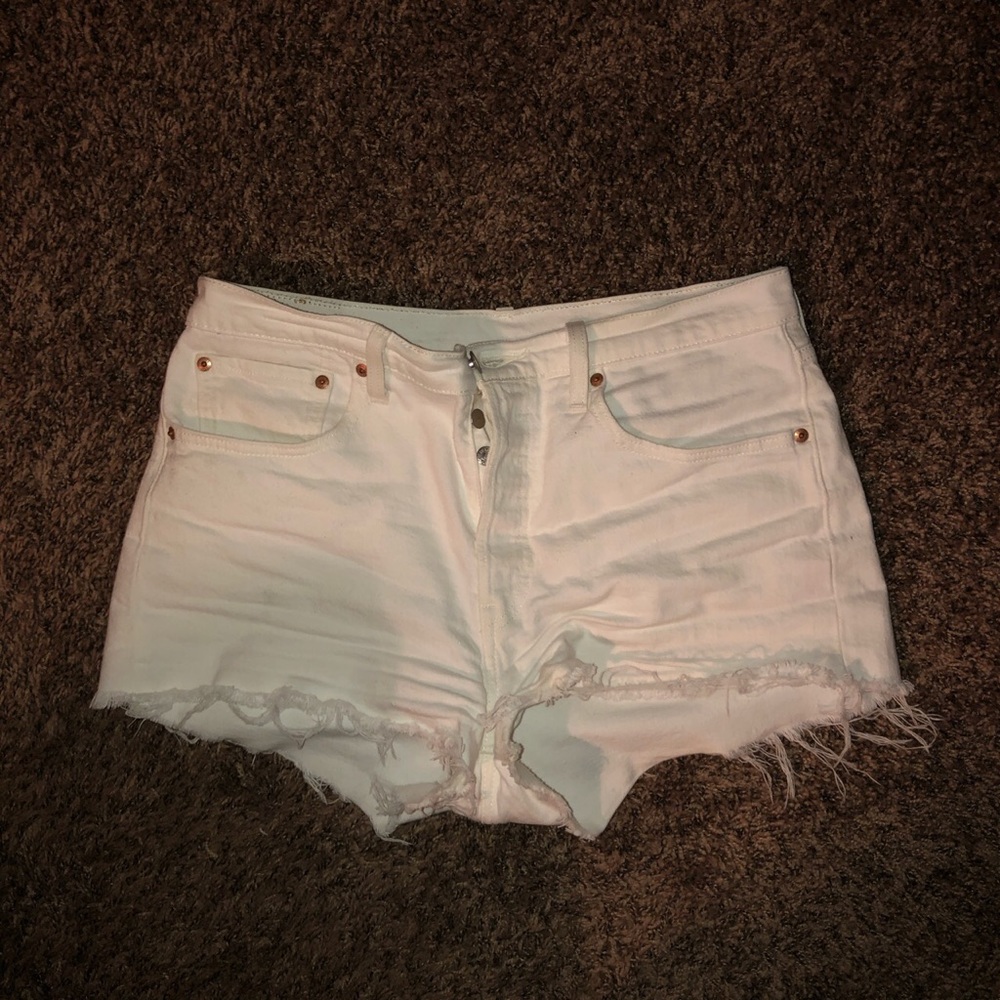 White Levi shorts